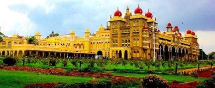 Mysore | Royal chambers of the exquisite Mysore Palace | Mysore Zoo