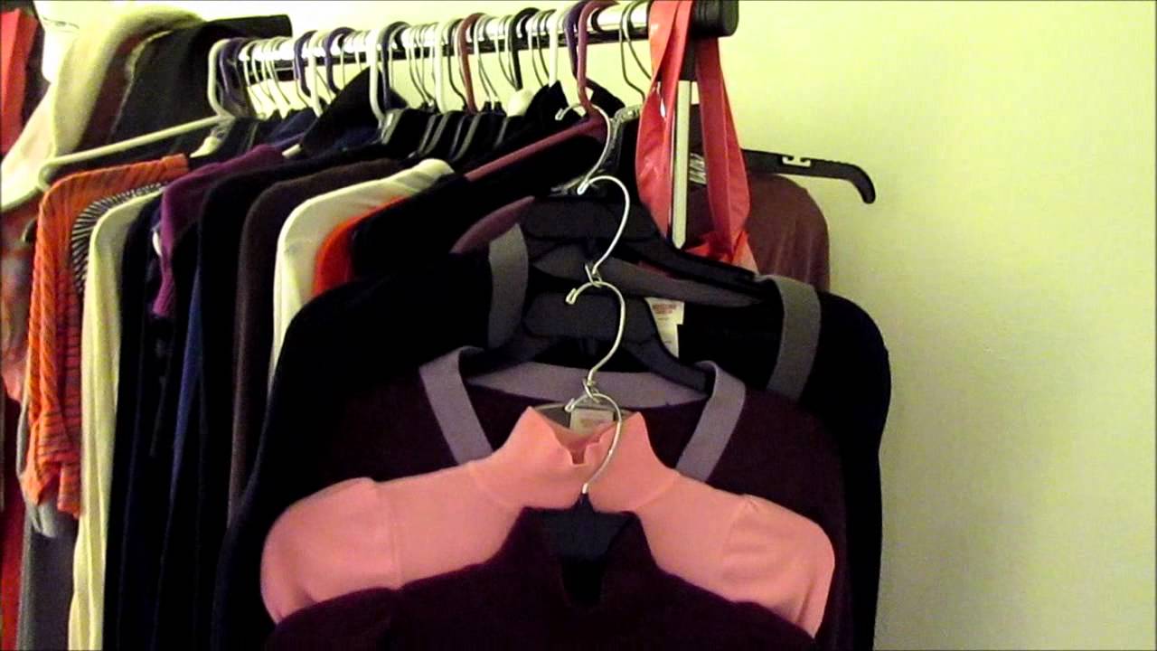 Wardrobe | Extending your hangers with s-hooks
